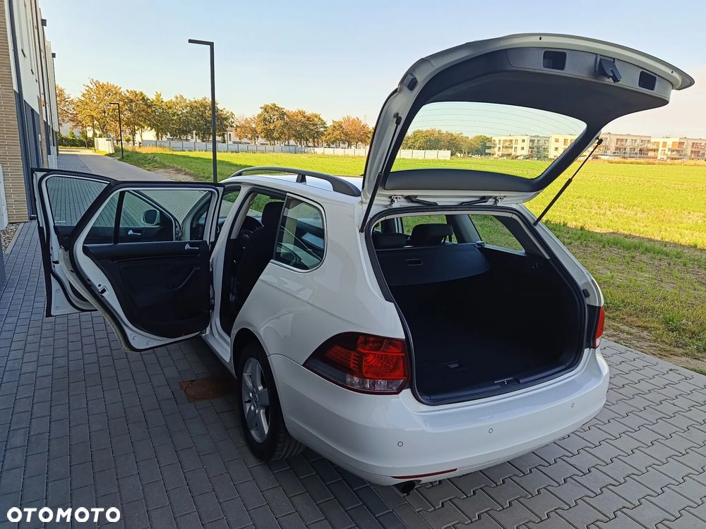 Volkswagen Golf 1.6 TDI BlueMotion Technology Comfortline - 19