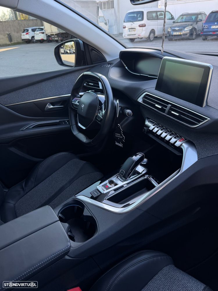 Peugeot 3008 PureTech 130 Stop & Start EAT6 Allure - 15