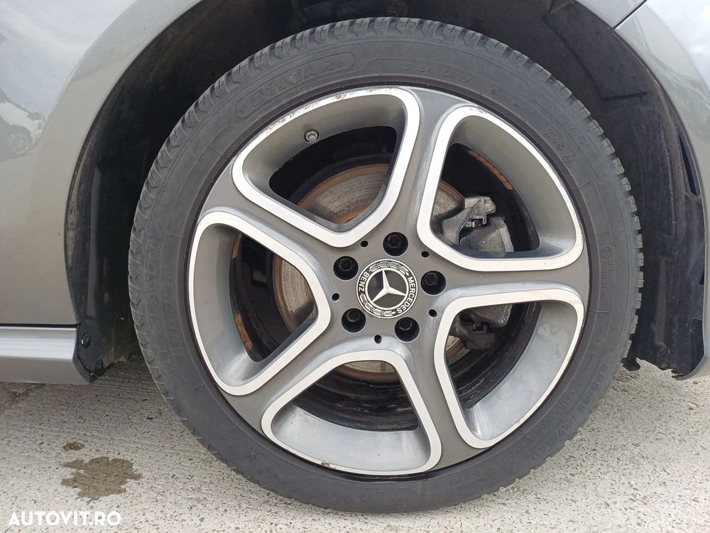 Mercedes-Benz CLA 200 - 26