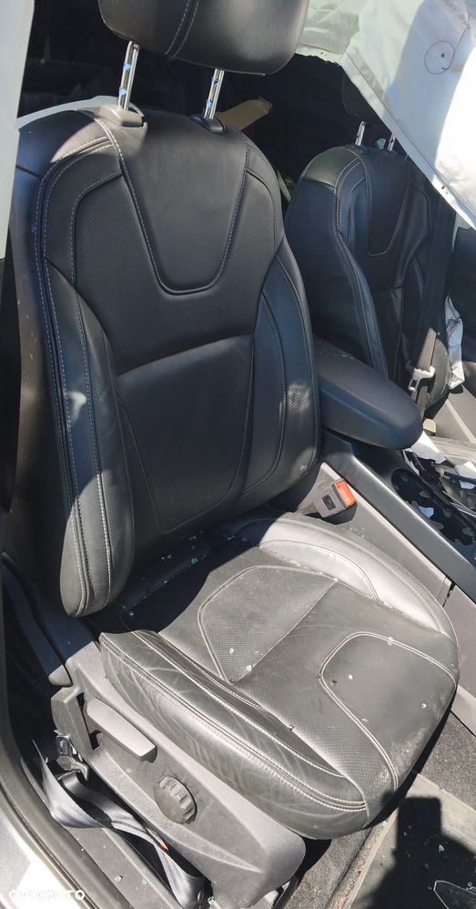 FORD KUGA MK2 II 15r FOTEL PASAŻERA PRAWY PRZÓD SKÓRA EUROPA - 1