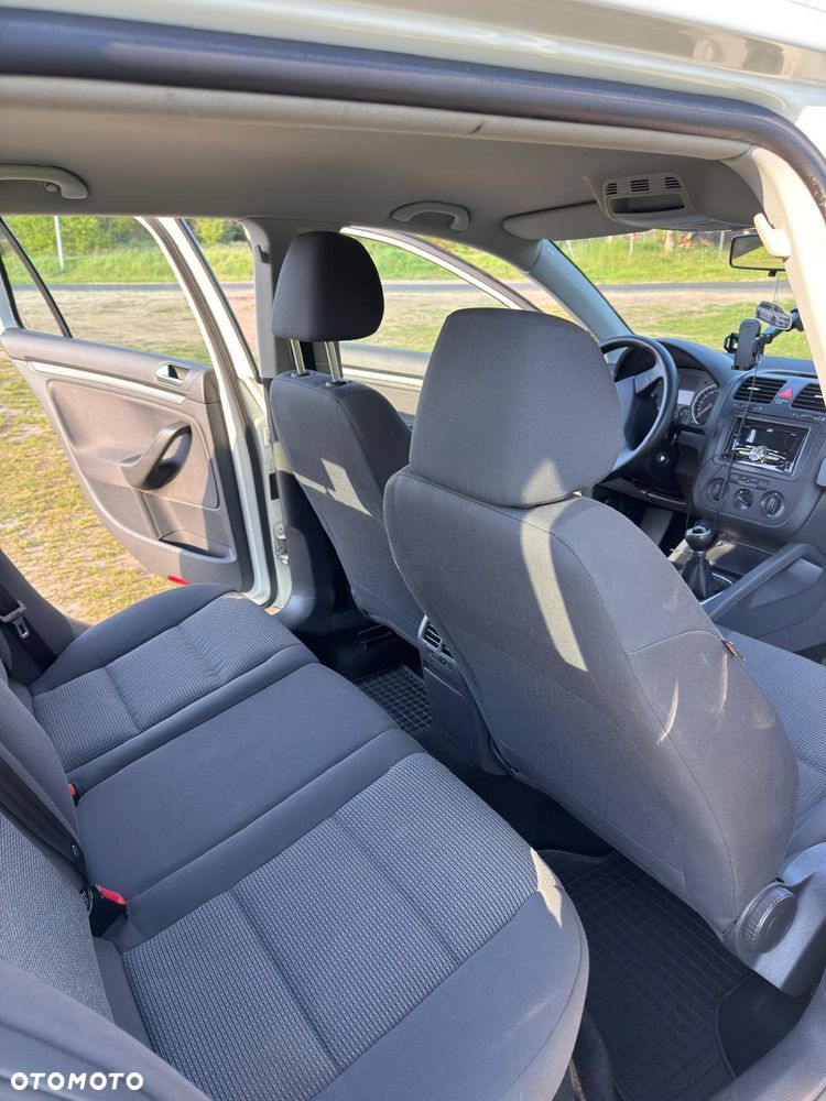 Volkswagen Golf - 9