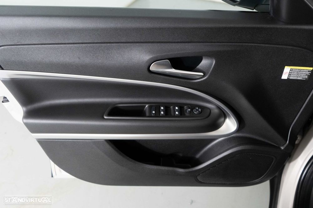 Jeep Avenger 54 kWh Summit - 29