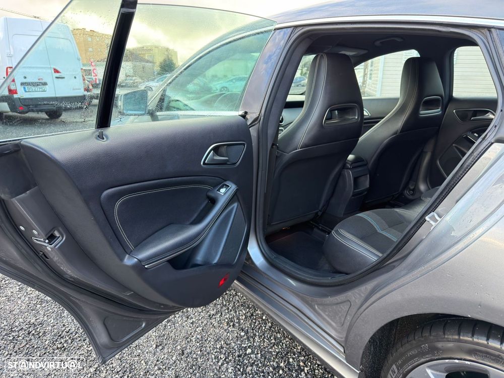 Mercedes-Benz CLA 180 - 15