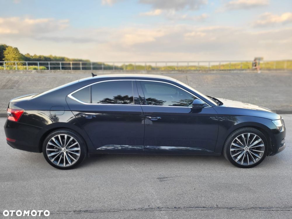 Skoda Superb 2.0 TSI Ambition DSG - 1