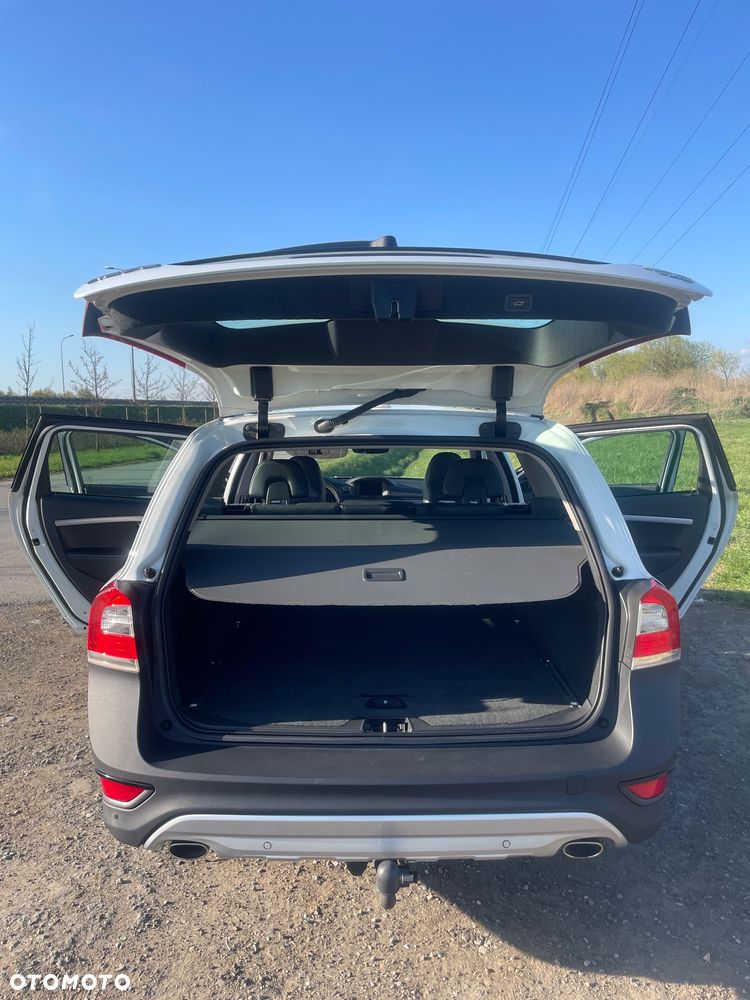 Volvo XC 70 D4 AWD Dynamic Momentum EU6 - 37