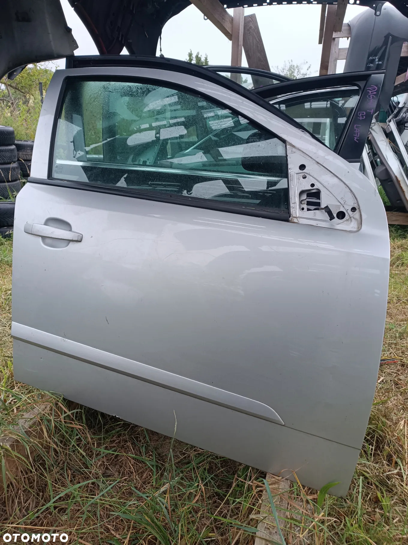 OPEL ASTRA H 2004R DRZWI PRZEDNIE PRAWE SREBRNE - 2