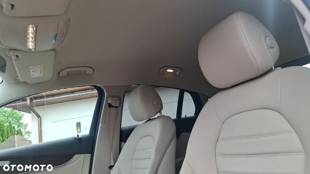 Mercedes-Benz GLC - 37