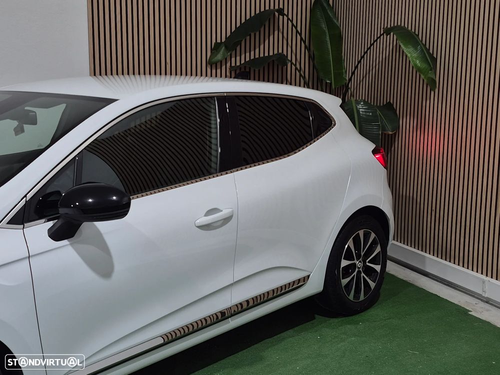 Renault Clio TCe 90 CVT TECHNO - 4