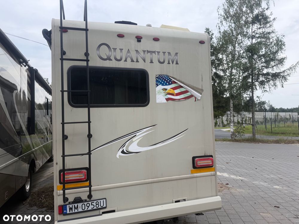 Mercedes-Benz Sprinter - 4