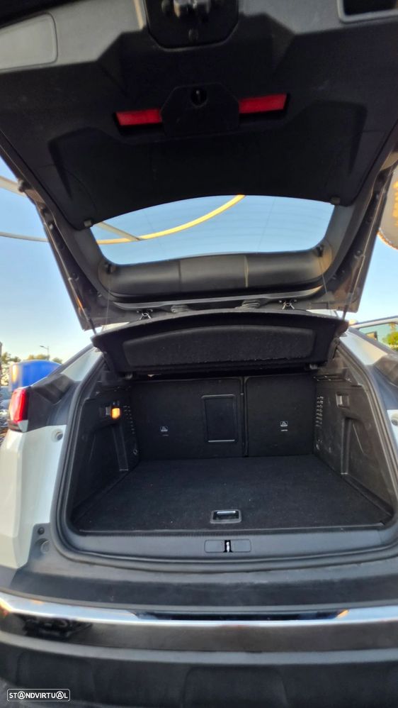 Peugeot 3008 1.6 Hybrid Allure Pack e-EAT8 - 6