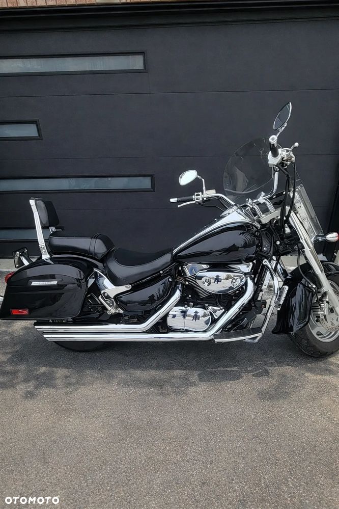 Suzuki Boulevard - 2