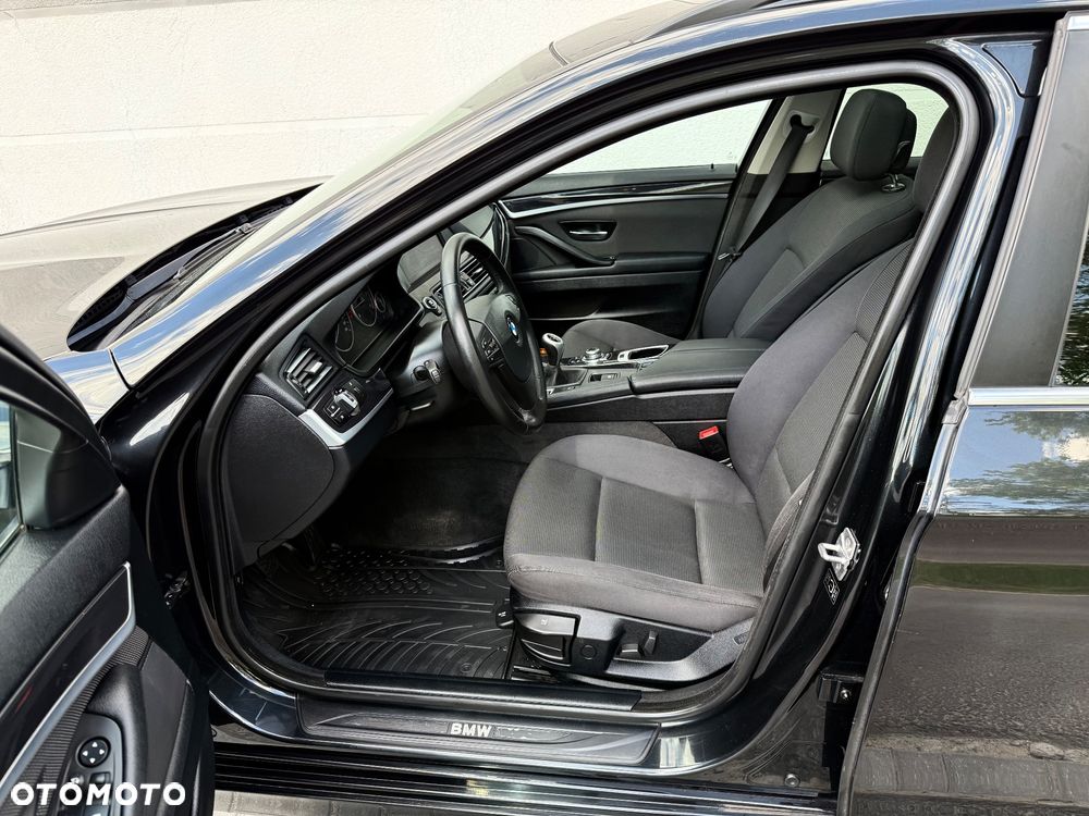 BMW Seria 5 520d Blue Performance - 14