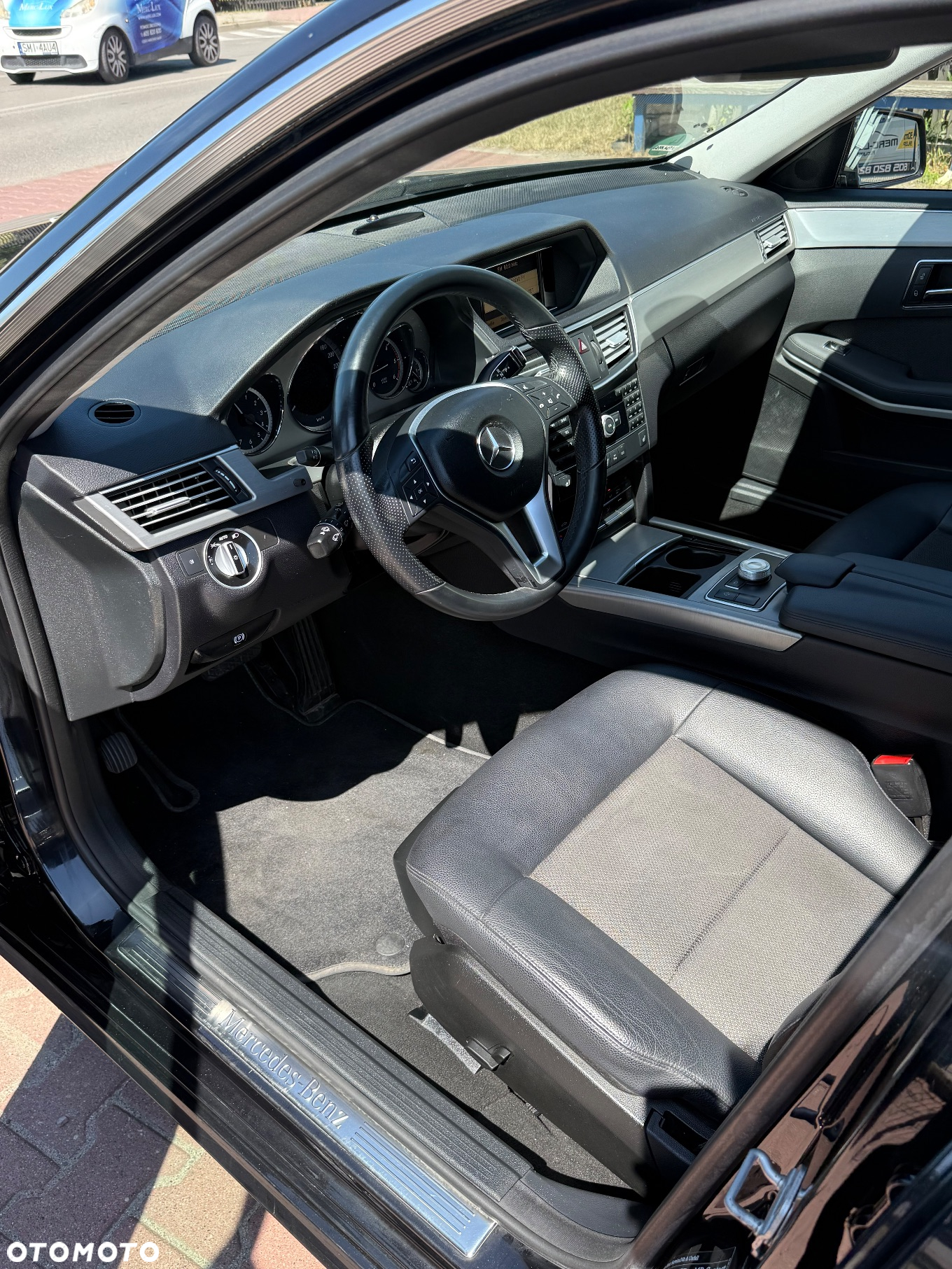 Mercedes-Benz Klasa E 250 T CDI 7G-TRONIC Avantgarde - 13