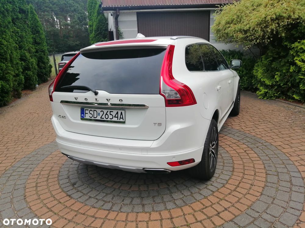 Volvo XC 60 T5 Drive-E Summum - 9