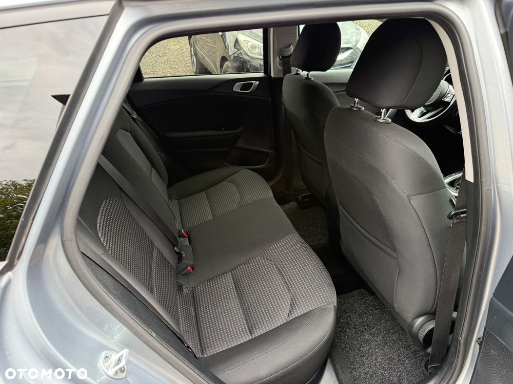 Kia Ceed 1.4 T-GDI L Business Line Plus - 25