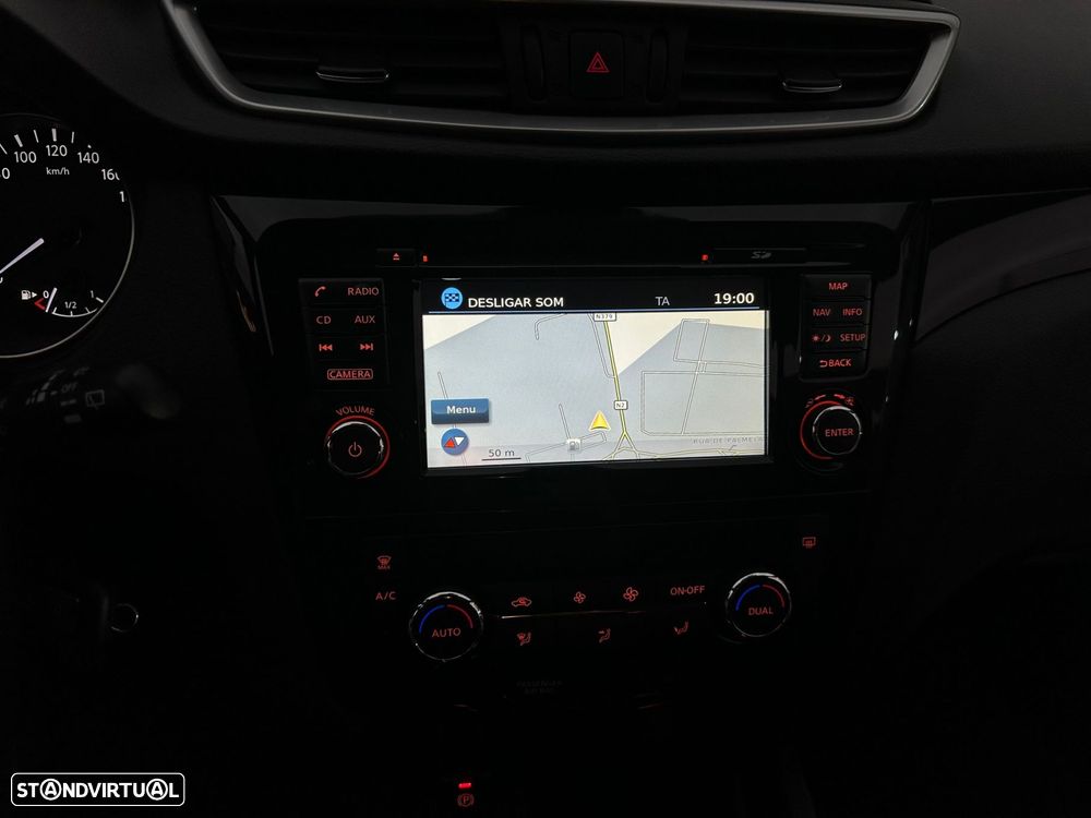Nissan Qashqai 1.5 dCi Tekna - 16