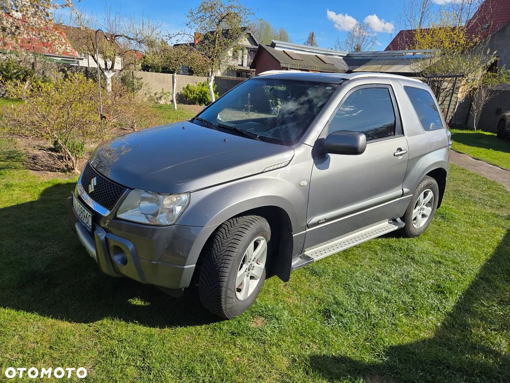 Suzuki Grand Vitara 1.6 De luxe - 1