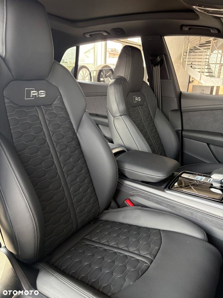 Audi RS Q8 - 21