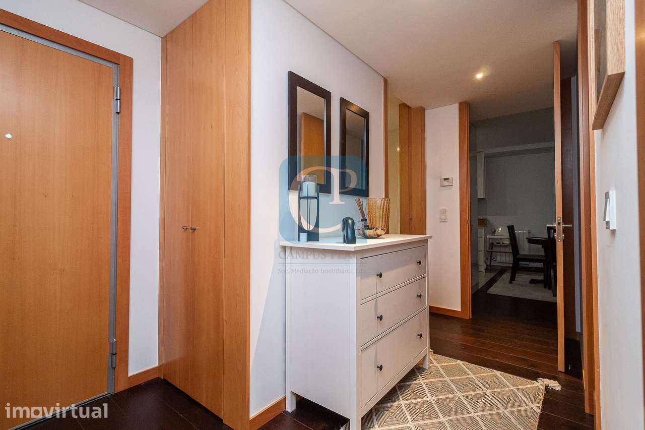 Apartamento T2Kit como novo, junto à Igreja da Areosa - Grande imagem: 3/29