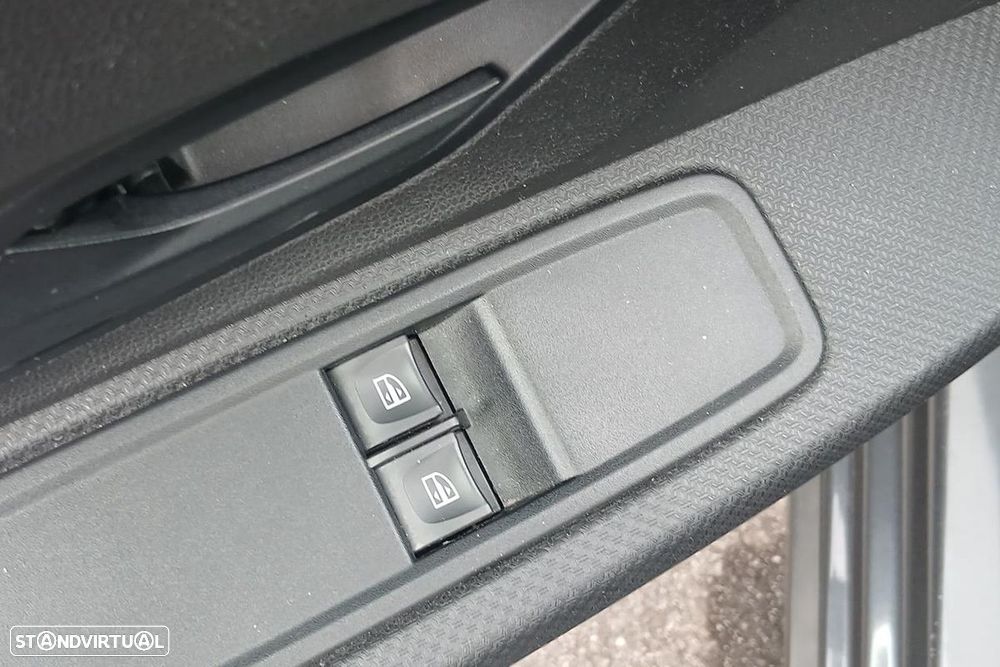 Dacia Sandero - 11