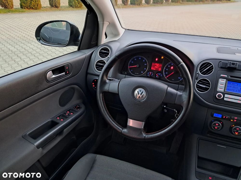 Volkswagen Golf Plus - 24