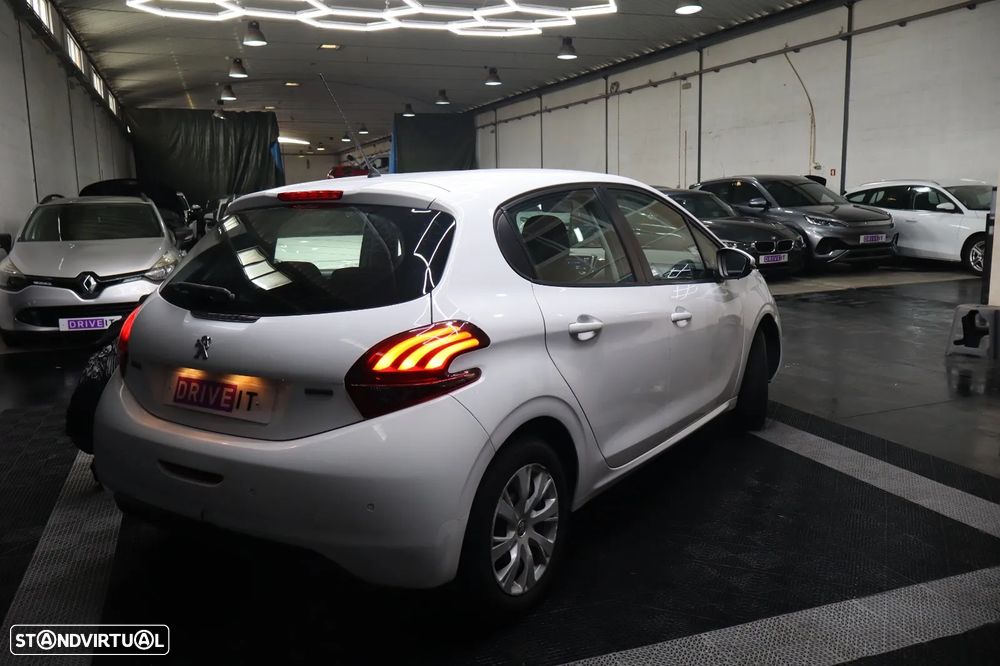 Peugeot 208 PureTech 82 Winter Edition - 9