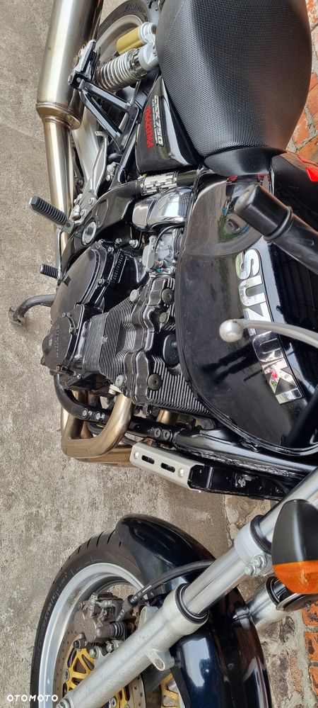 Suzuki GSX - 4