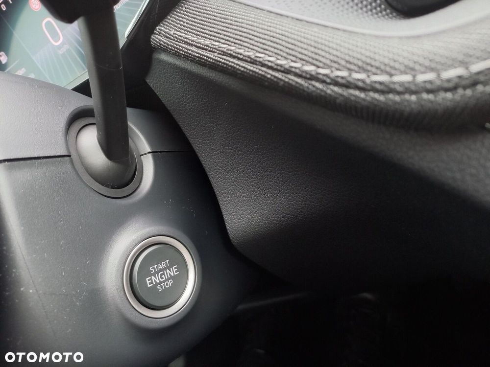 Skoda Fabia 1.0 TSI Drive DSG - 24