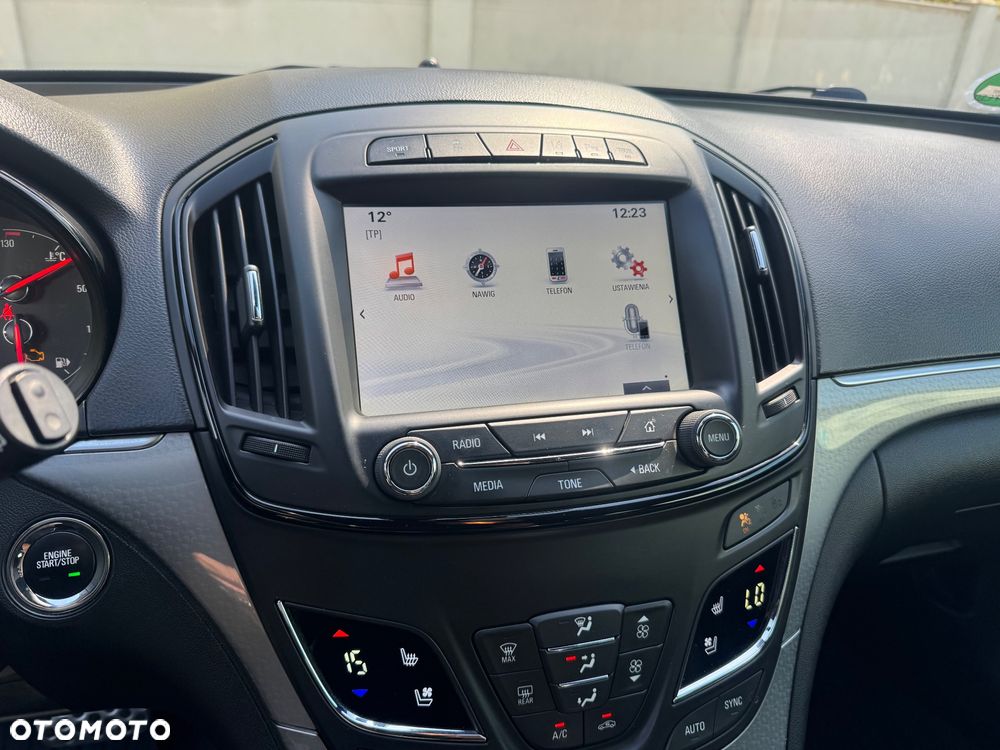 Opel Insignia - 12