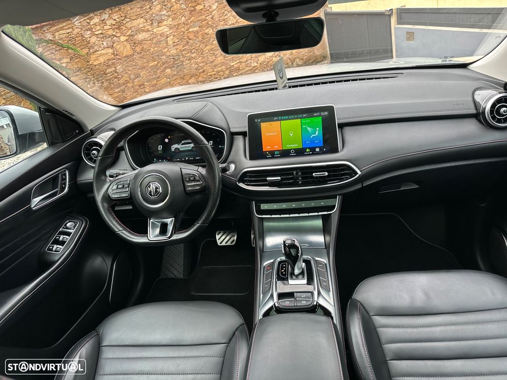 MG EHS 1.5T-GDI Luxury - 4