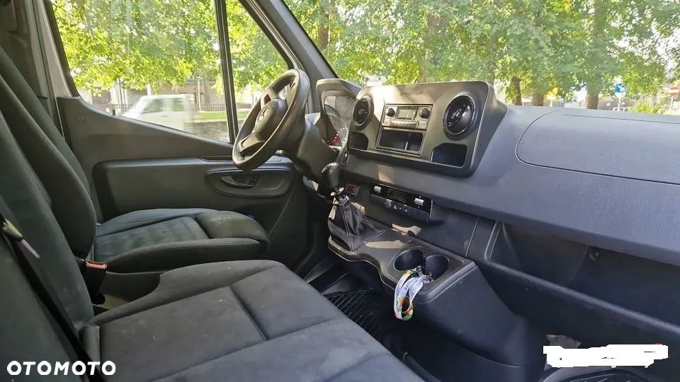 Mercedes-Benz SPRINTER - 6