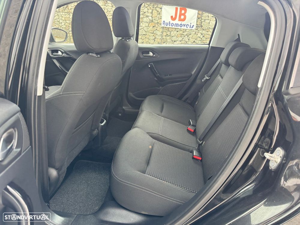 Peugeot 208 1.6 BlueHDi Allure - 12