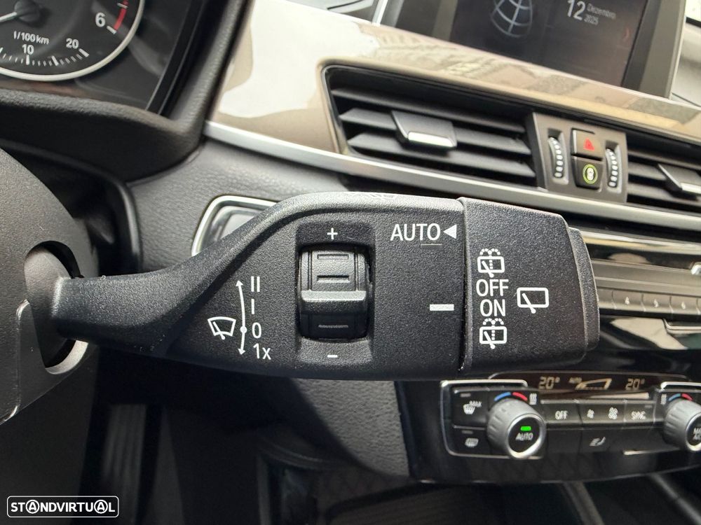 BMW X1 16 d sDrive Line Sport - 34