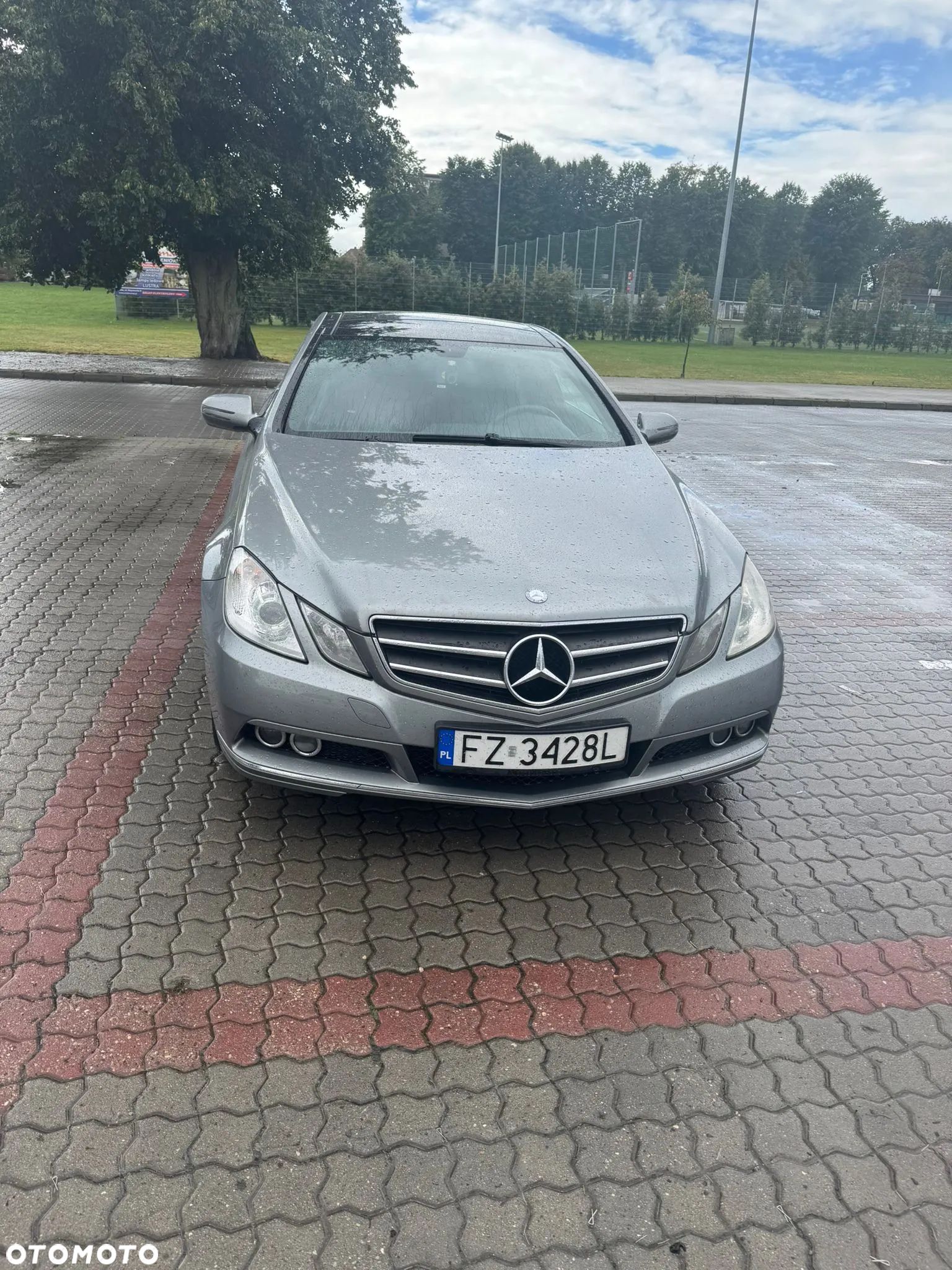 Mercedes-Benz Klasa E 350 CDI BlueEff - 1