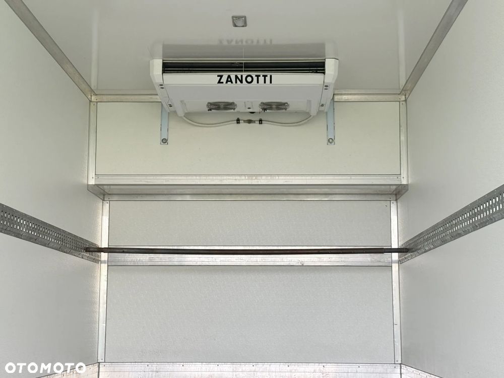 Iveco DAILY 7200 DMC - 8