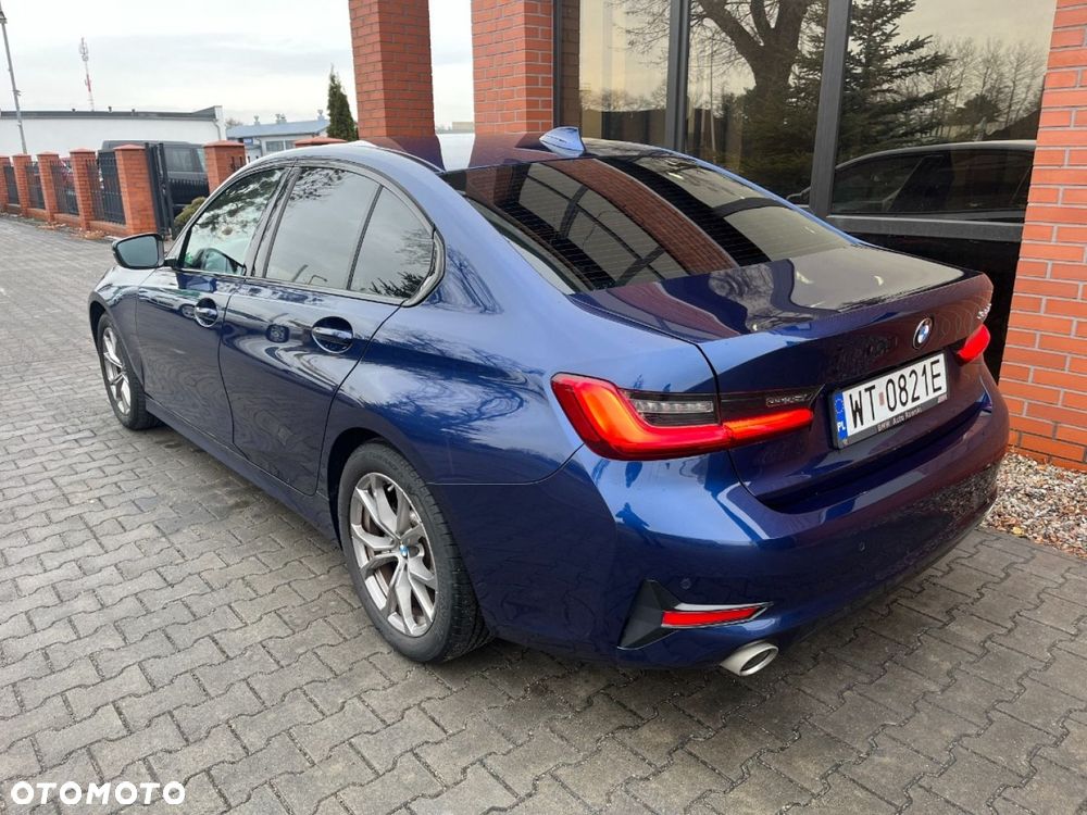 BMW Seria 3 330i - 4