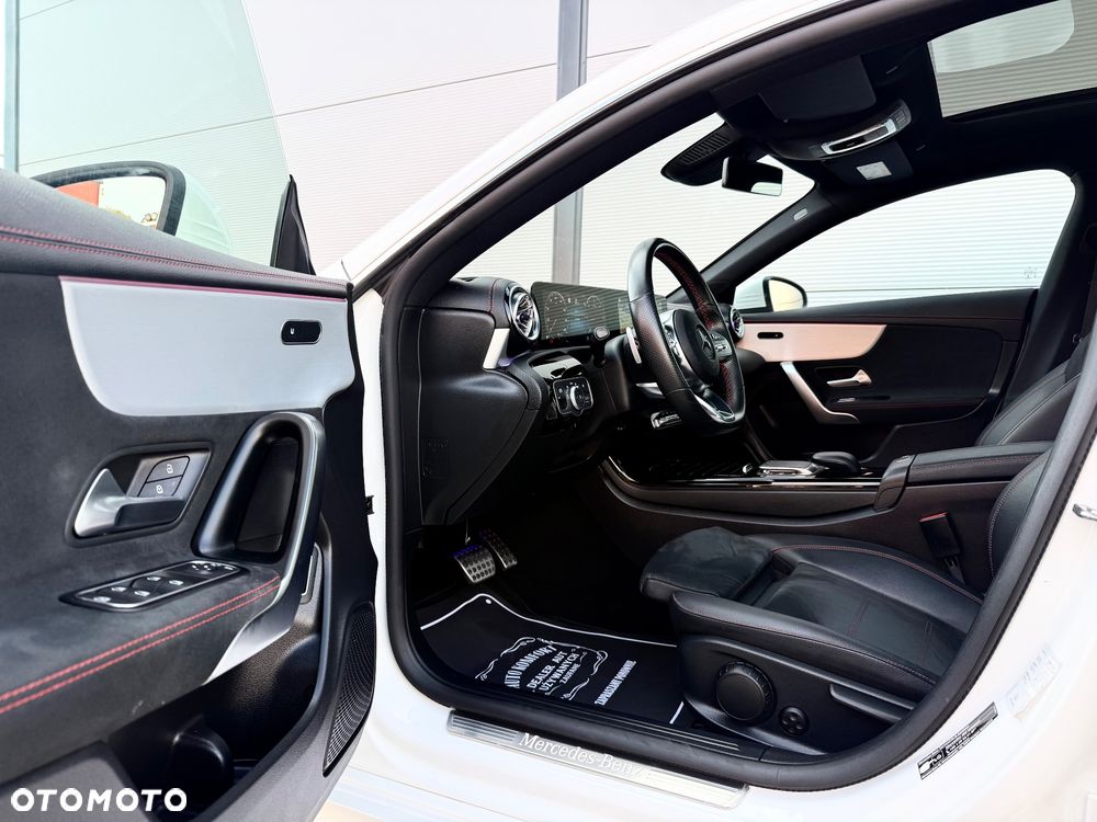 Mercedes-Benz CLA - 22