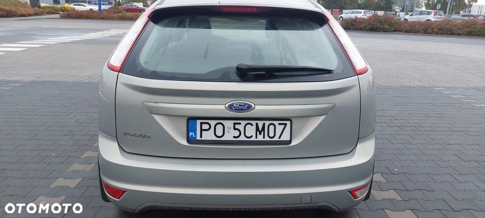 Ford Focus 1.4 Ambiente - 3