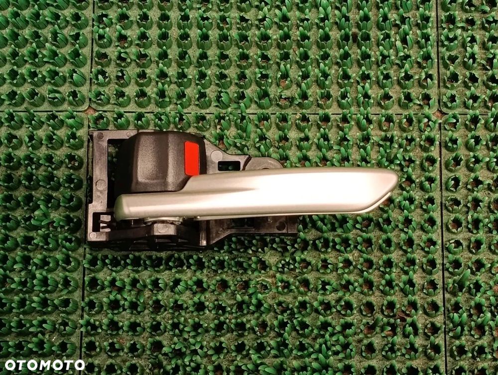 TOYOTA COROLLA CROSS od 2022r Klamka Wewnętrzna Przód Tył Prawy Lewy - 2