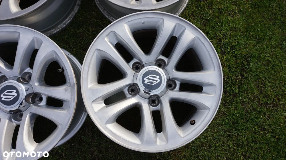 Suzuki Grand Vitara felgi aluminiowe 5x139.7 ET5 7J 16" - 5