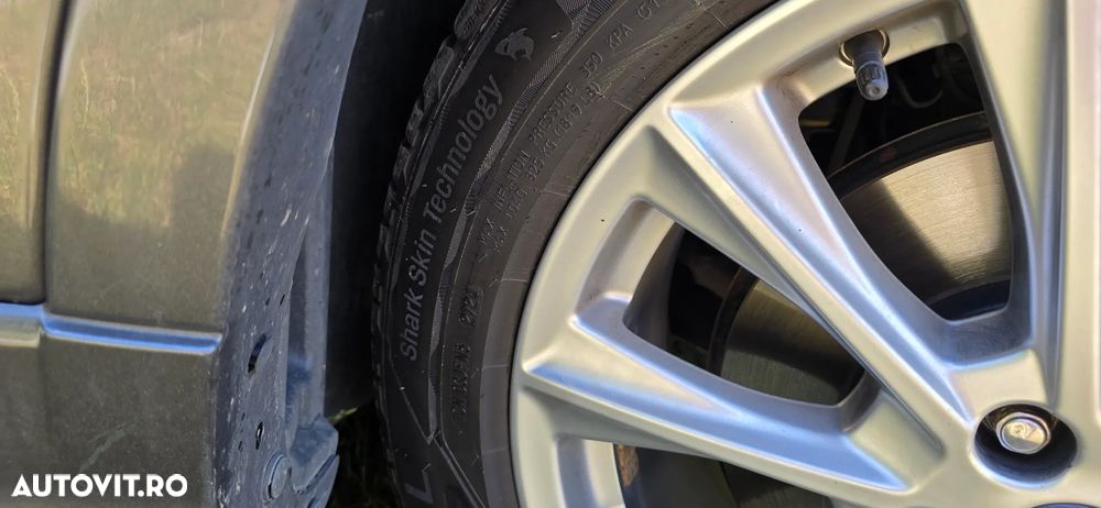 Ford Kuga 2.0 TDCi 4WD Powershift Vignale - 21