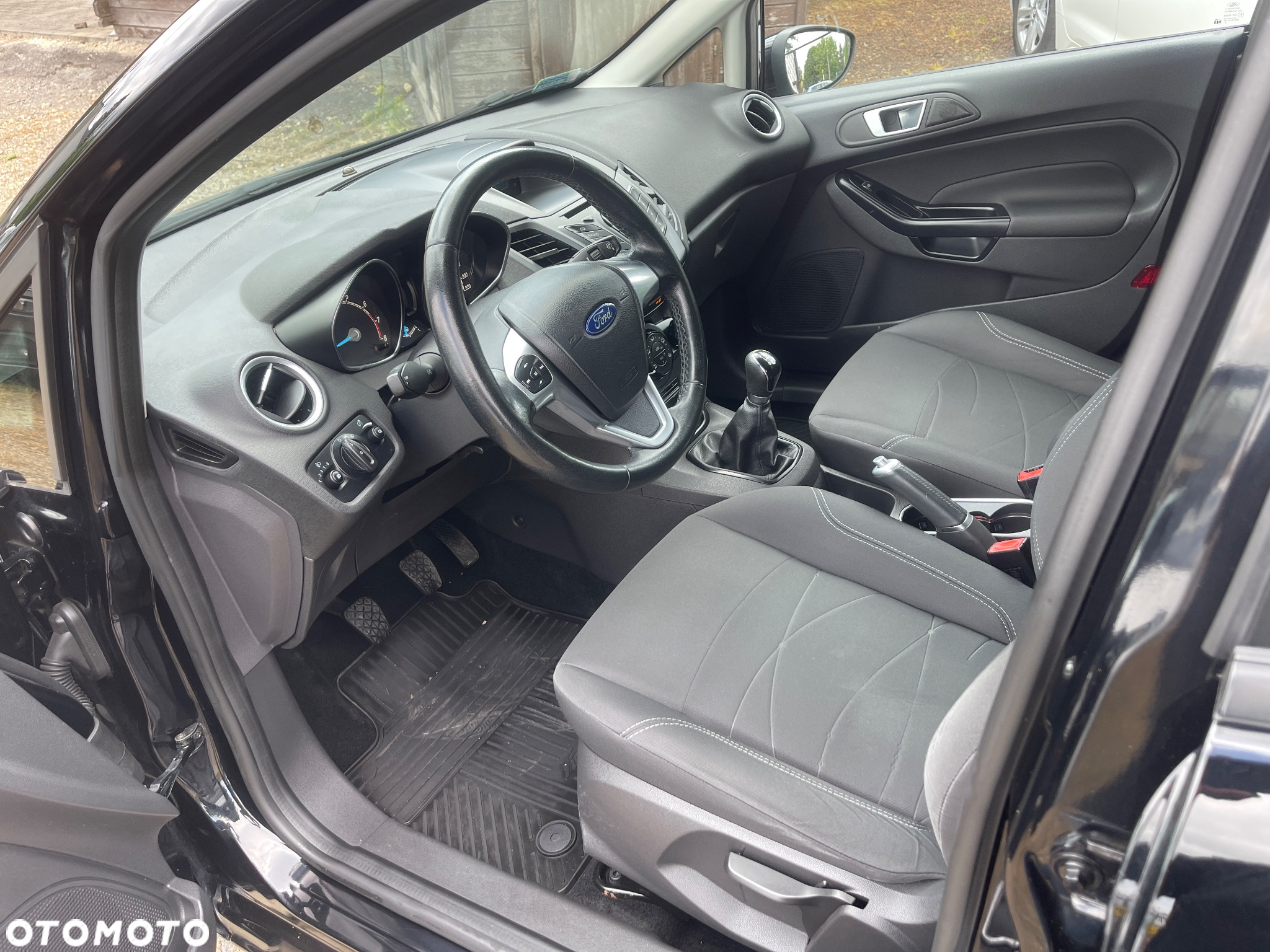 Ford Fiesta 1.0 EcoBoost Gold X - 19