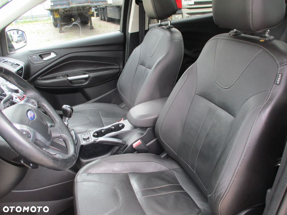 Ford Kuga 2.0 TDCi 4x4 Titanium - 11