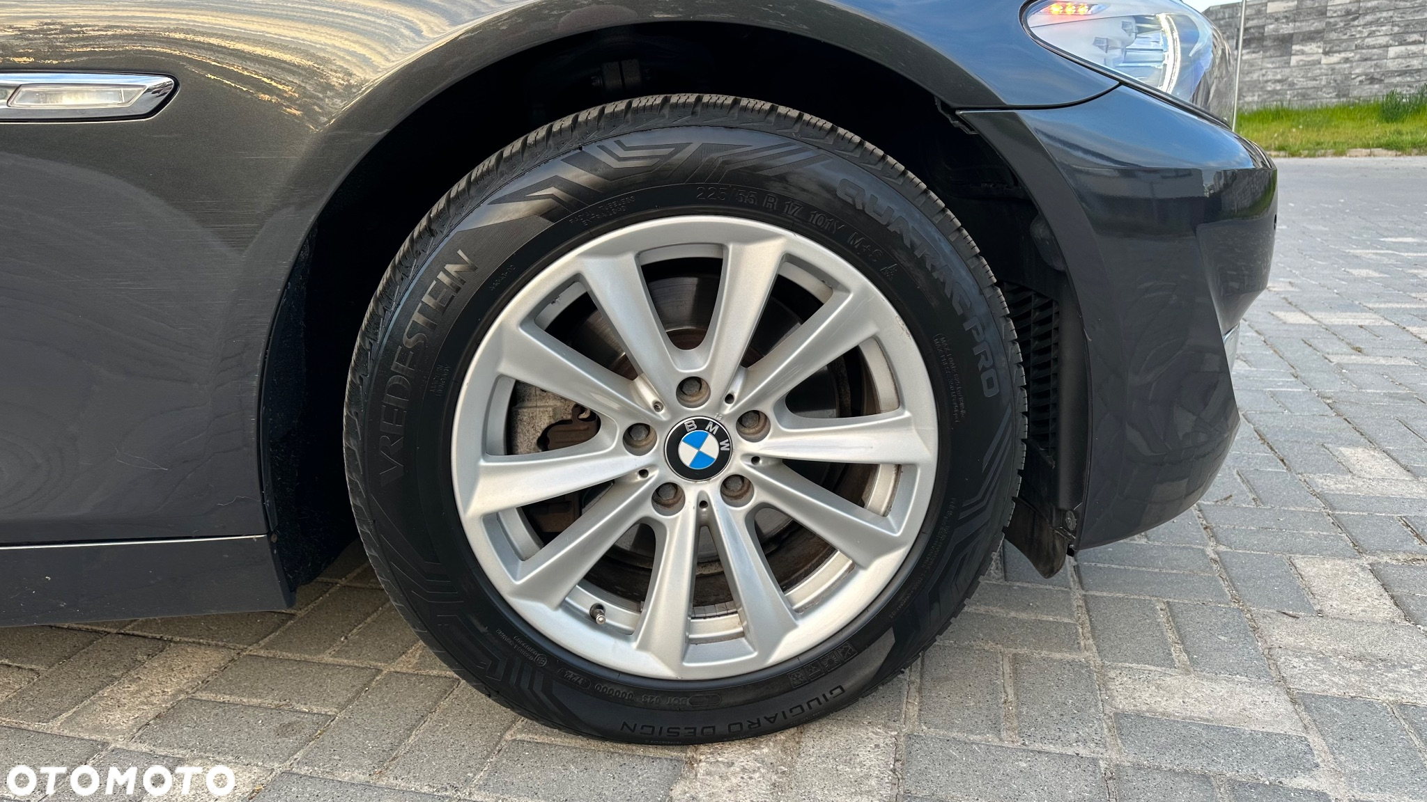 BMW Seria 5 523i Sport-Aut - 21