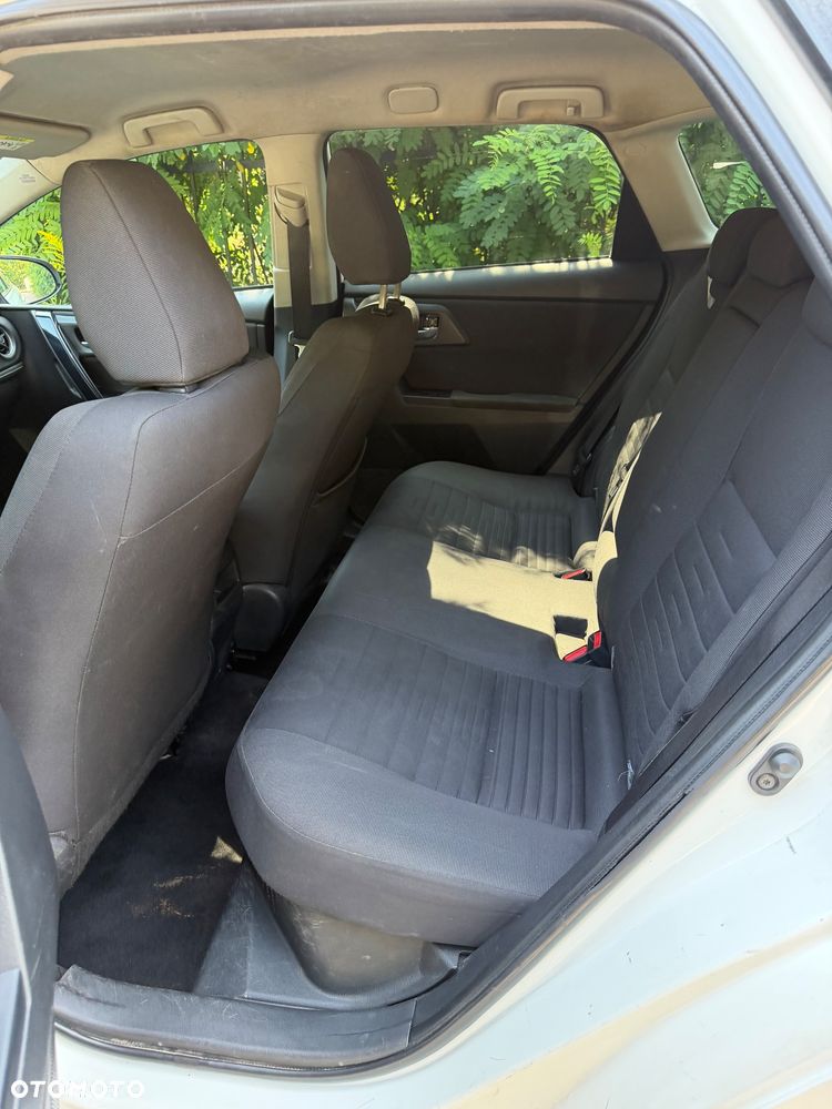 Toyota Auris - 13