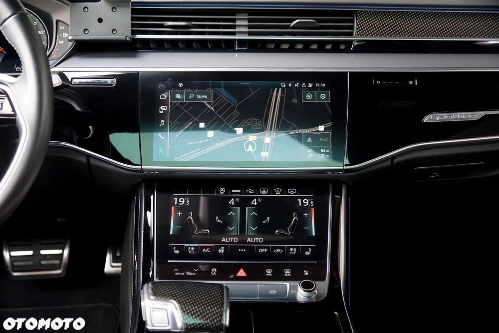 Audi S8 - 26
