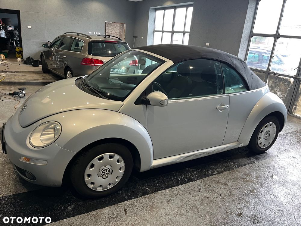 Volkswagen New Beetle - 10