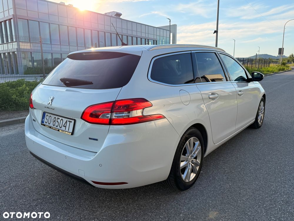 Peugeot 308 1.6 BlueHDi Allure S&S - 8