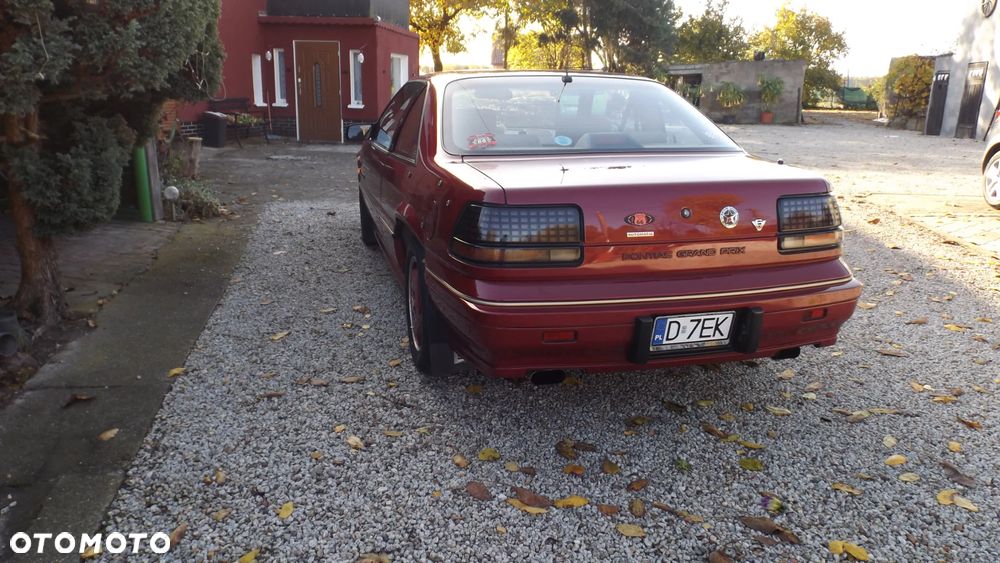 Pontiac Grand-Prix SE - 25