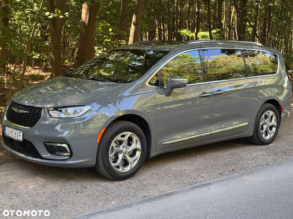Chrysler Pacifica - 3